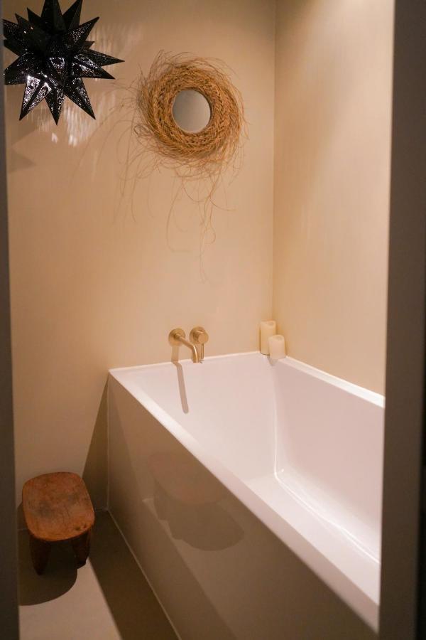 Haert Boutique Wellness Suites City Centre Haarlem Esterno foto